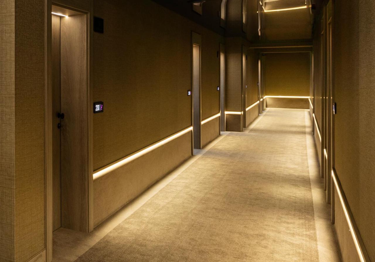 Este Park Hotel: Urban Chic Luxury with Parking Near Shopping Mall Plovdiv Exterior photo